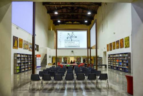 Riapre la biblioteca a Fabriano con nuove riviste dedicate a bambini e ragazzi