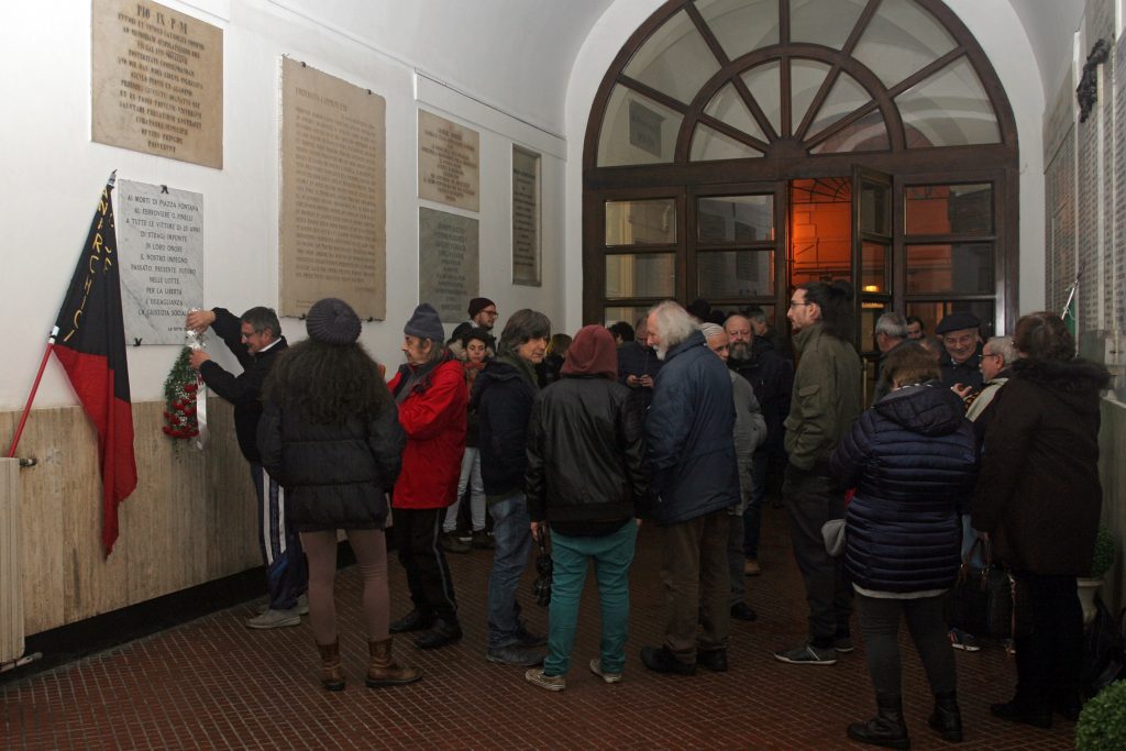 L'iniziativa per la commemorazione della strage di Piazza Fontana nell'atrio del Comune di Jesi