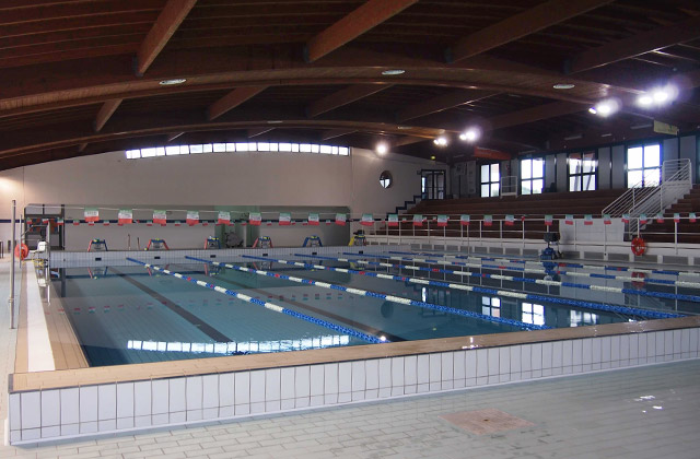 Impianti sportivi: la piscina comunale alle Saline di Senigallia