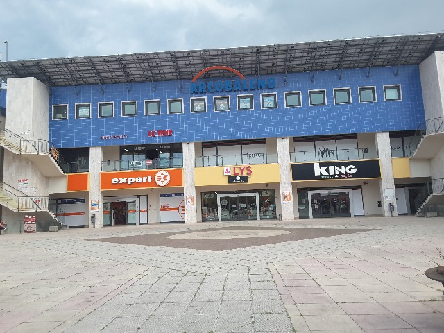 Il centro commerciale "Arcobaleno" di Jesi