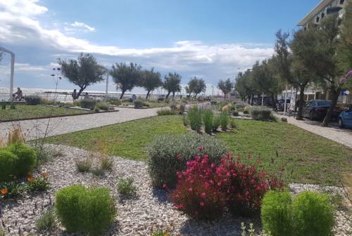 Pesaro, i nuovi giardini al mare in via Colombo intitolati a Nilde Iotti