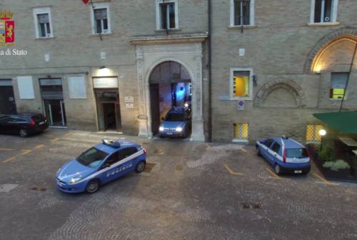 Macerata: espulso, torna in Italia e richiede il permesso di soggiorno. Arrestato
