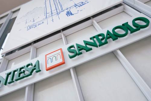 Intesa Sanpaolo, piano da 5 miliardi per le piccole imprese