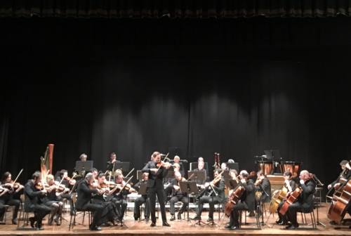 Fabriano, l’Orchestra Filarmonica Marchigiana suona a teatro con il pubblico