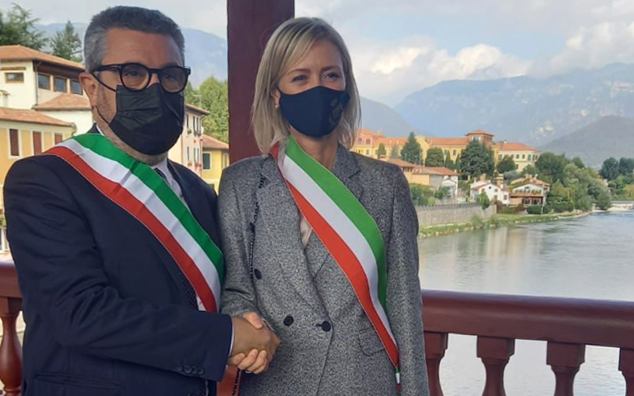 Patto di amicizia tra Senigallie e Bassano del Grappa: i sindaci Massimo Olivetti ed Elena Pavan