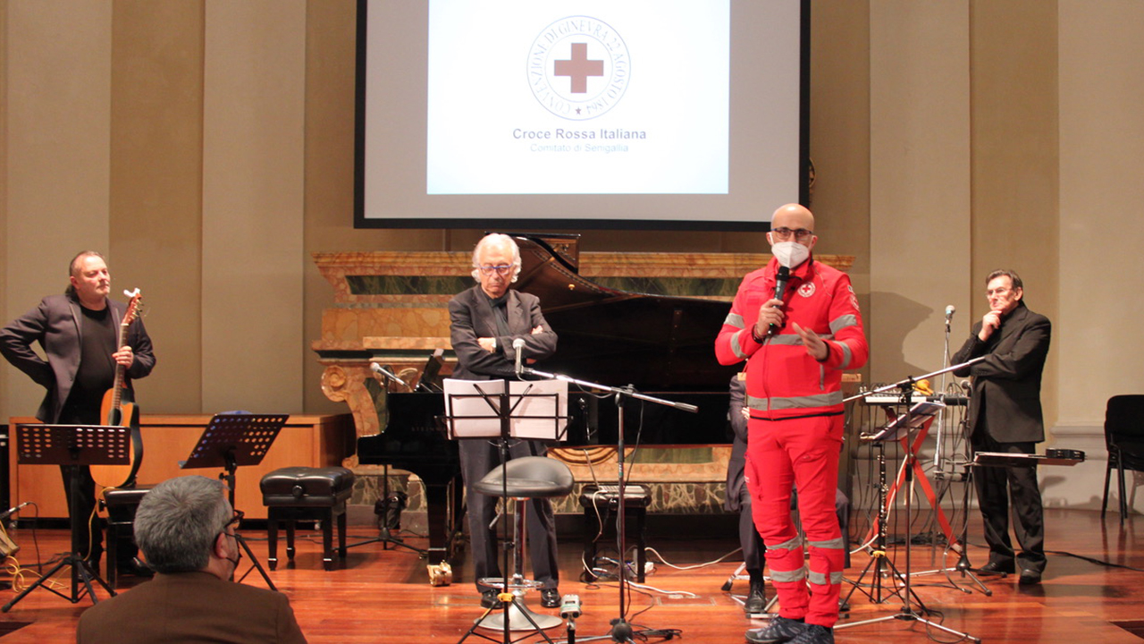 All’auditorium San Rocco il recital della Piccola Orchestra Swing a favore del comitato di Senigallia della Croce Rossa Italiana