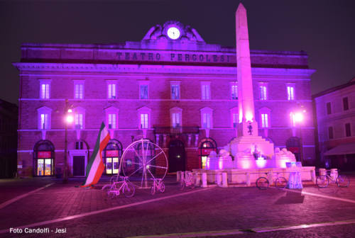 Jesi si tinge di rosa: la città di Federico II attende il Giro d’Italia