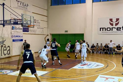 Basket, serie B: Civitanova retrocede in serie C. Ancona fuori dai playoff