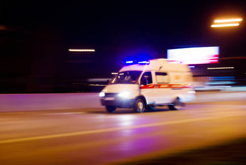 Fabriano: scontro frontale fra due auto, un ferito grave ricoverato a Torrette