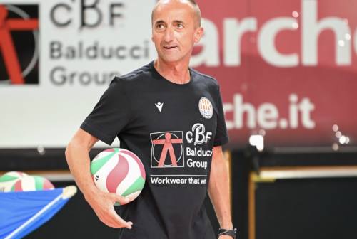 Pallavolo, la Cbf Balducci Macerata a Perugia per non fallire: intervista a coach Paniconi