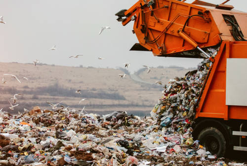 Piano dei rifiuti Pesaro, Ruggeri (M5S): «Discariche sature, ora non si aumentino le tariffe»