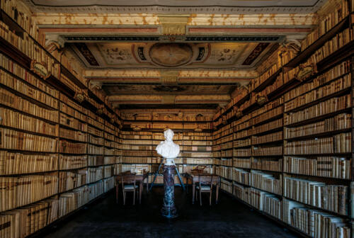 Casa Leopardi apre la Biblioteca all’arte contemporanea con “Io nel pensier mi fingo”