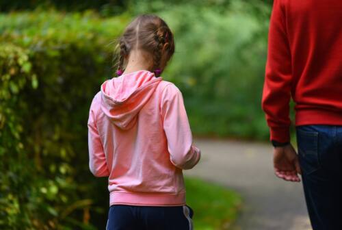 Bambini e ragazzi insicuri: cosa possono fare i genitori
