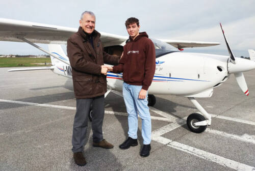 È fanese il più giovane pilota della storia: il 17enne Riccardo Ferri ha preso le ali