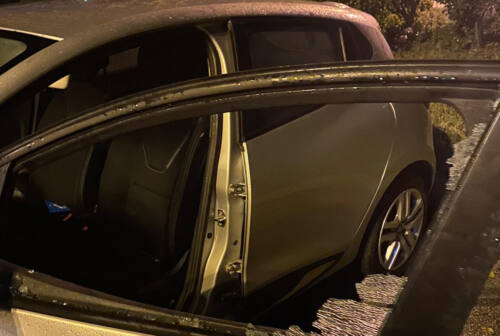 Fano, macchine vandalizzate alla stazione: in frantumi i finestrini di 12 auto