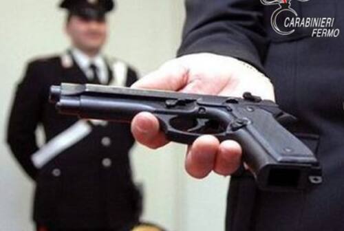 Sant’Elpidio a Mare: minaccia un parente con la pistola a salve, denunciato