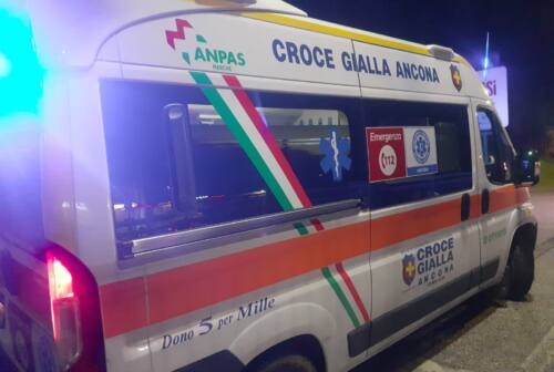 Ancona, crisi respiratoria in una abitazione isolata: intervengono Croce Gialla e Vigili del fuoco
