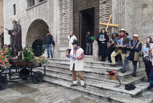 Ascoli torna a celebrare Sant’Antonio Abate: processione in centro con tanti animali
