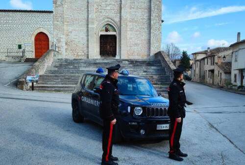 Sassoferrato, tenta di rubare carburante in un cantiere edile: i carabinieri denunciano 20enne