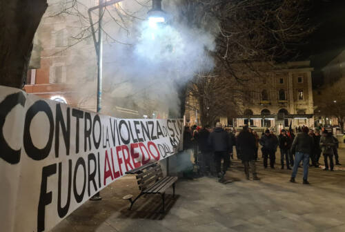 Cospito, ad Ancona sit-in di protesta: «Fuori Alfredo dal 41-bis»
