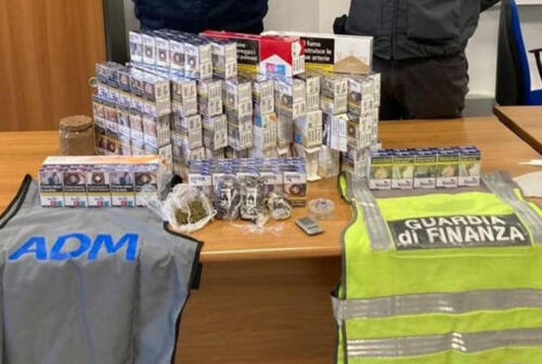 Dalla Grecia con la droga e 400 pacchetti di sigarette di contrabbando: arrestato al porto di Ancona