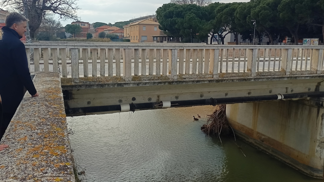 Il sopralluogo sul ponte Garibaldi a Senigallia del viceministro alle infrastrutture Edoardo Rixi