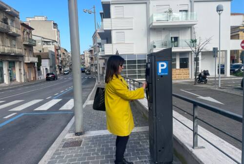 Civitanova sempre più “smart”: i parcheggi si pagano anche con carta e bancomat