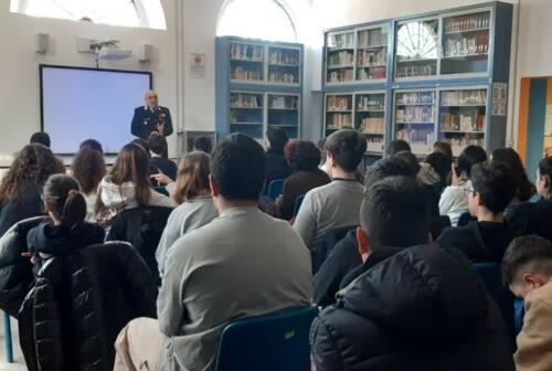 Cultura della legalità, i carabinieri incontrano gli studenti dell’Istituto Agrario di Macerata