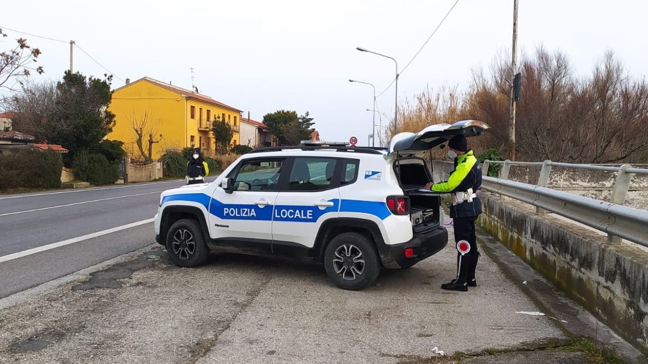 I controlli stradali della Polizia Locale a Montemarciano