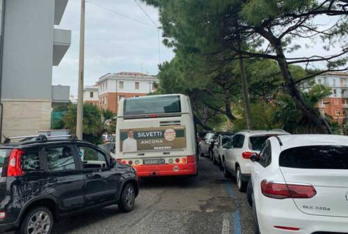 Ancona, traffico in tilt per la Fiera: non si passa tra via Trieste e via Santa Margherita